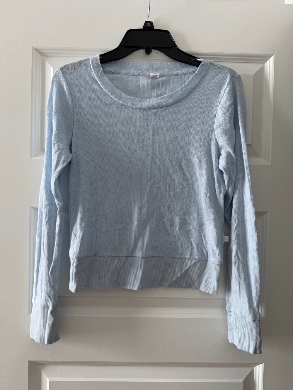 Women’s Old Navy Light Blue Ribbed Long-Sleeve Crew Sweatshirt